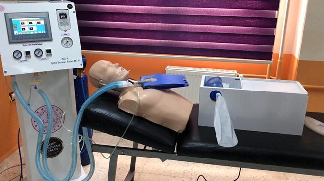 Teknik lisede solunum cihazı üretildi