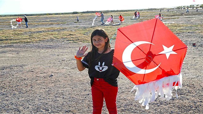 TOKİ’nin sattığı alanda uçurtma şenliği