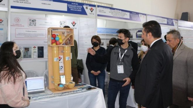 TÜBİTAK'ta yarışacak projeler görücüye çıktı
