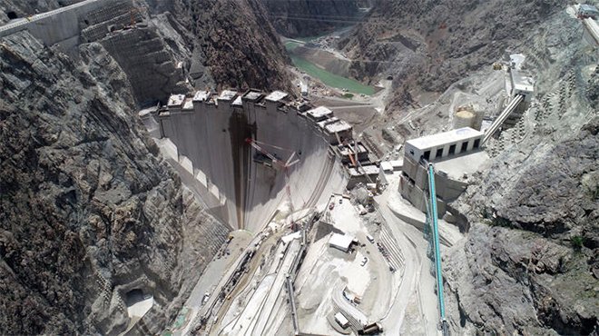 Türkiye'nin en yüksek baraj inşaatının gövde yüksekliğinde son 65 metre