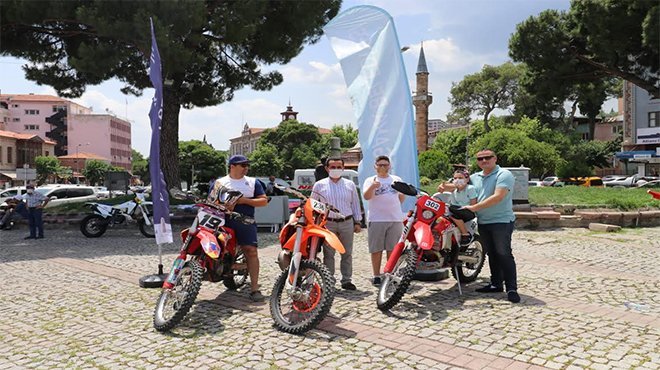 Türkiye Süper Enduro Şampiyonası Bergama'da başladı