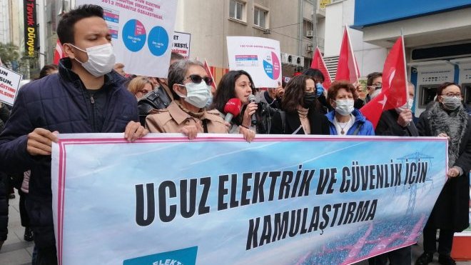 Ucuz elektrik ve kamulaştırma için meydanlardalar
