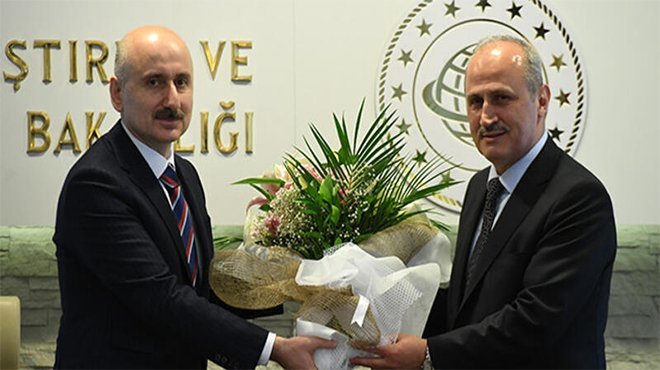 Ulaştırma ve Altyapı Bakanlığı'nda devir teslim töreni