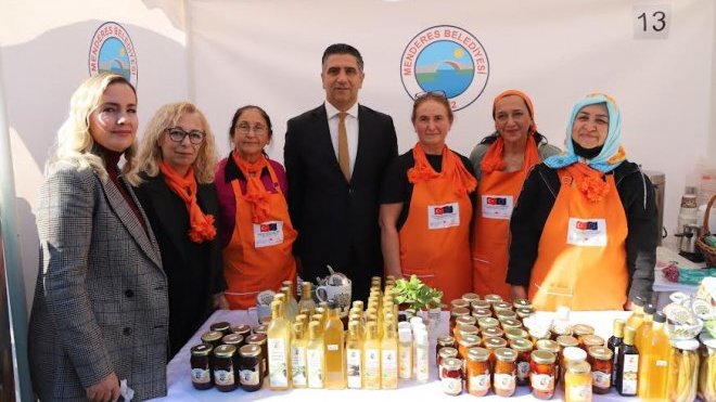 Üreten Kadınlardan Başkan Kayalar’a Teşekkür