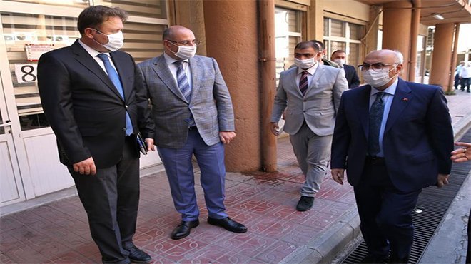 Vali Köşger,  İlçelerdeki Muhtarlarla Bir Araya Geldi