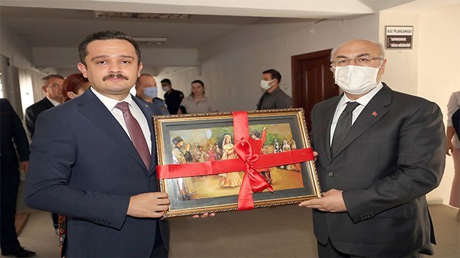Vali Köşger, Kiraz’da Çeşitli Temaslarda Bulundu