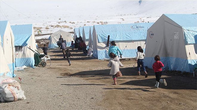 VAN’DA DEPREMİN YARALARI SARILIYOR