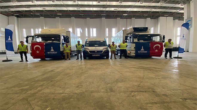 Van’daki sel felaketine İzmir’den destek