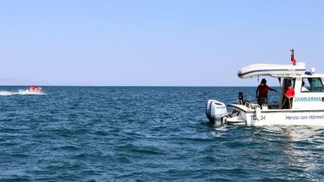 Van Gölü'ndeki tekne faciasında ölü sayısı 11'e çıktı