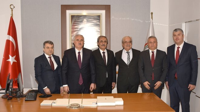 YARGITAY BAŞKANI VE YARGITAY CUMHURİYET BAŞSAVCISI KARŞIYAKA ADLİYE SARAYI’NI ZİYARET ETTİ