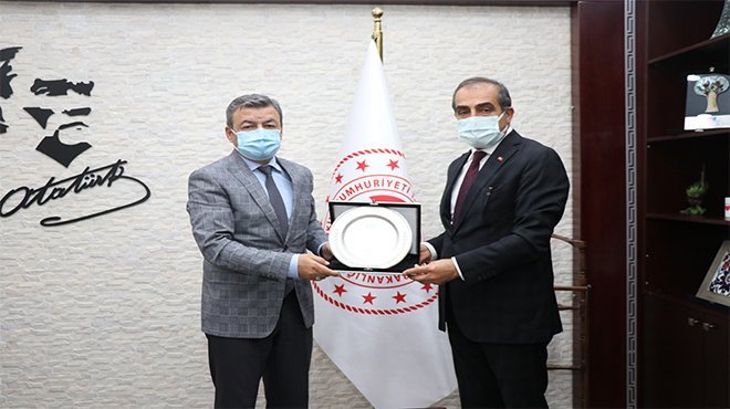 Yaş meyve sebze ve mamulleri sektöründe kamu-ihracatçı birlikteliği ihracat rekoru getirdi