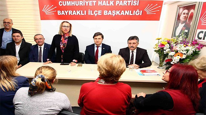 Yücel, Bayraklı örgütüyle buluştu
