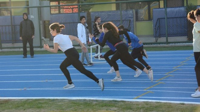 Yunusemreli Atletler Madalyaya Koşacak