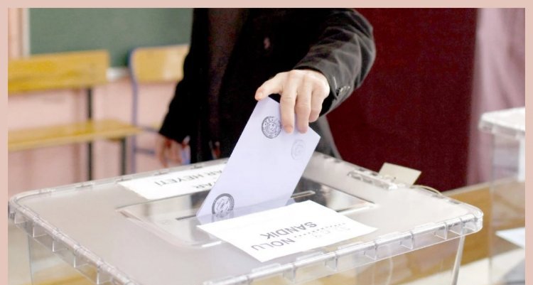 İZMİR’DEKİ SEÇMEN VE SANDIK SAYILARI BELLİ OLDU