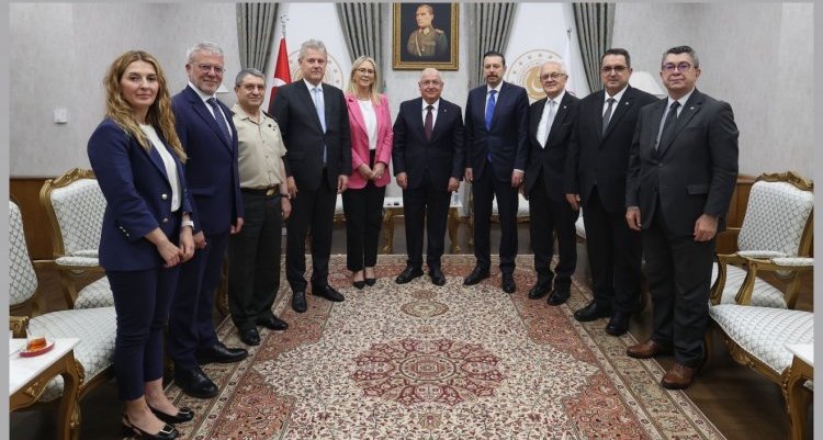 İZMİR İŞ DÜNYASINA YENİ SANAYİ SİTESİ MÜJDESİ…