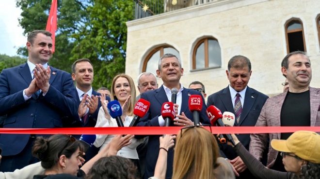 CHP Lideri Özel, Bornova’da üç önemli projeyi hizmete açtı