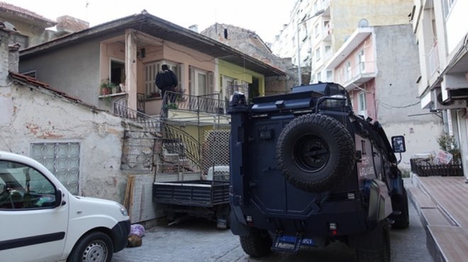 İzmir'de Terör Örgütünün Hücre Evine Operasyon
